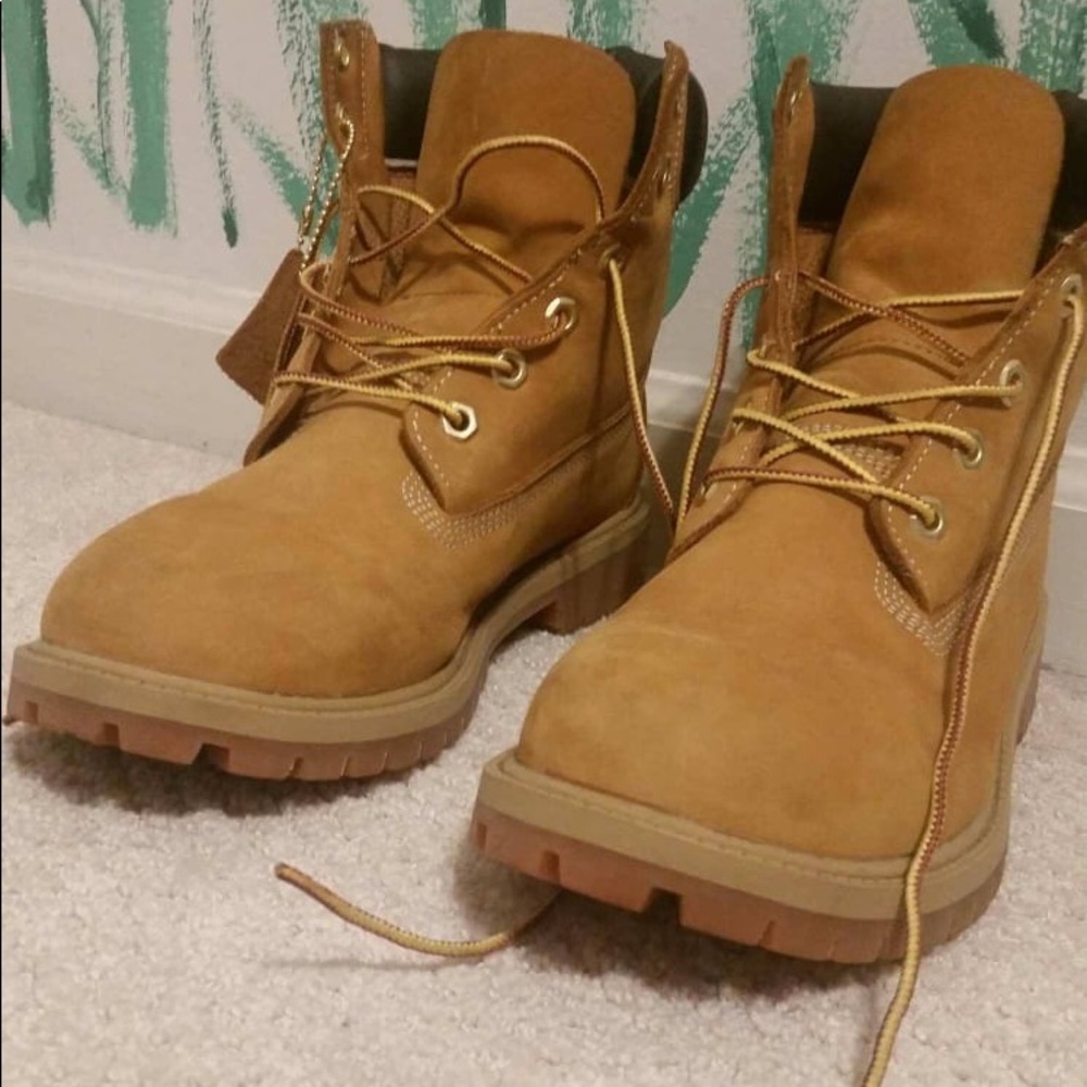 Timberland boots like new!!!